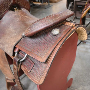 17" USED STAR OF TEXAS CUTTING SADDLE