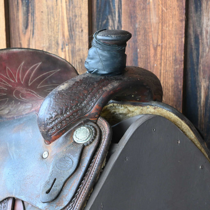 13.5" USED COATS TEAM ROPING SADDLE