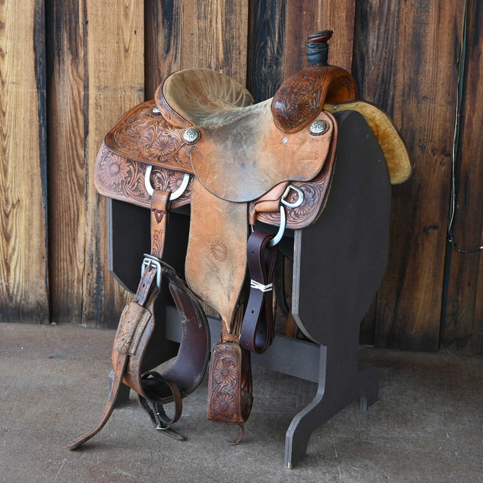 13.5" USED JEFF SMITH TEAM ROPING SADDLE