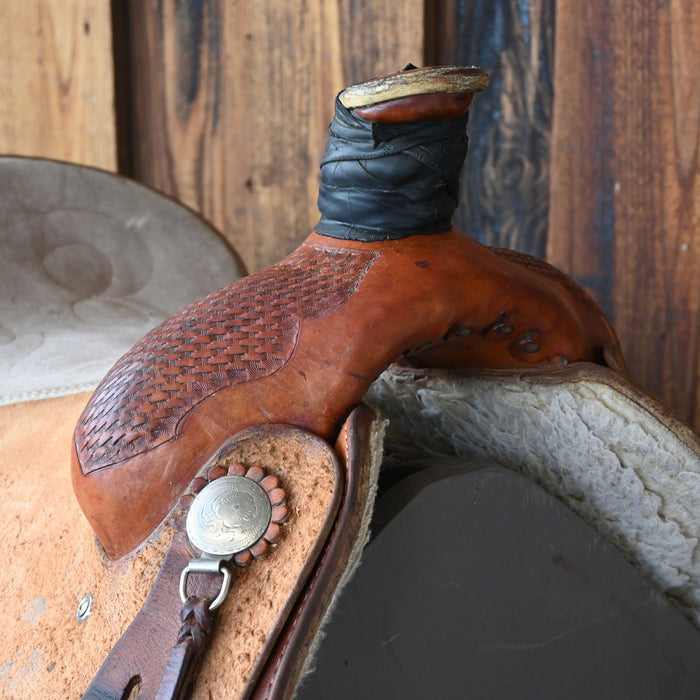16" USED TEAM ROPING SADDLE