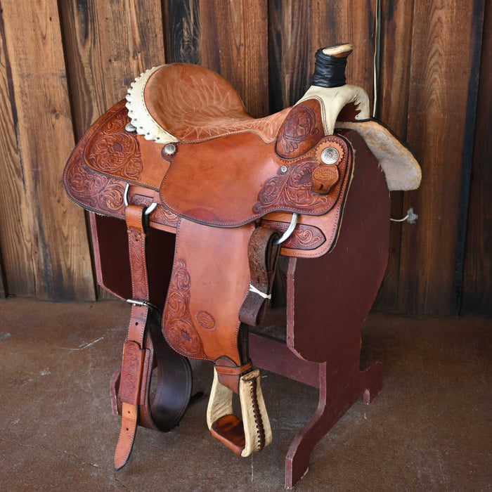 15.5" USED BILLY COOK TEAM ROPING SADDLE