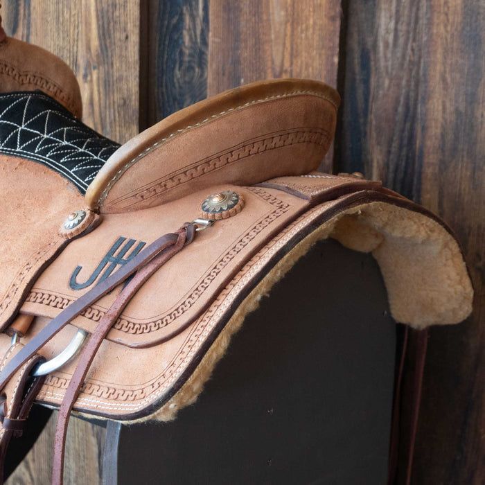 16.5" USED CORRIENTE TEAM ROPING SADDLE