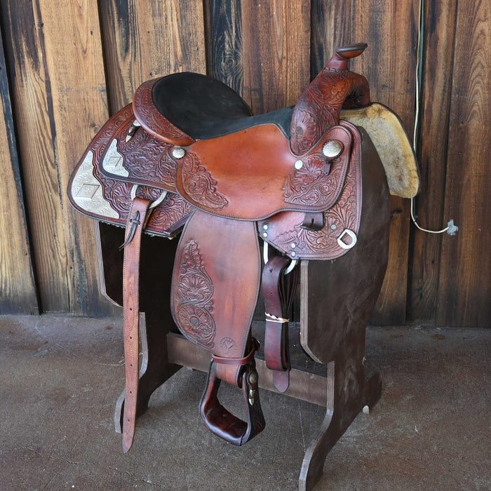 15.5" USED CIRCLE Y EQUITATION TRAIL SADDLE