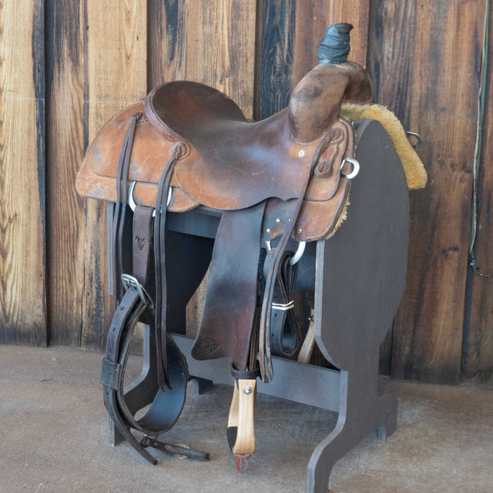 15.5" USED AUSTIN VALIMONT RANCH CUTTER SADDLE