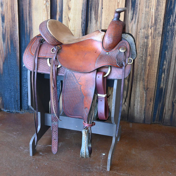 15.5" USED HEREFORD BRAND TEAM ROPING SADDLE