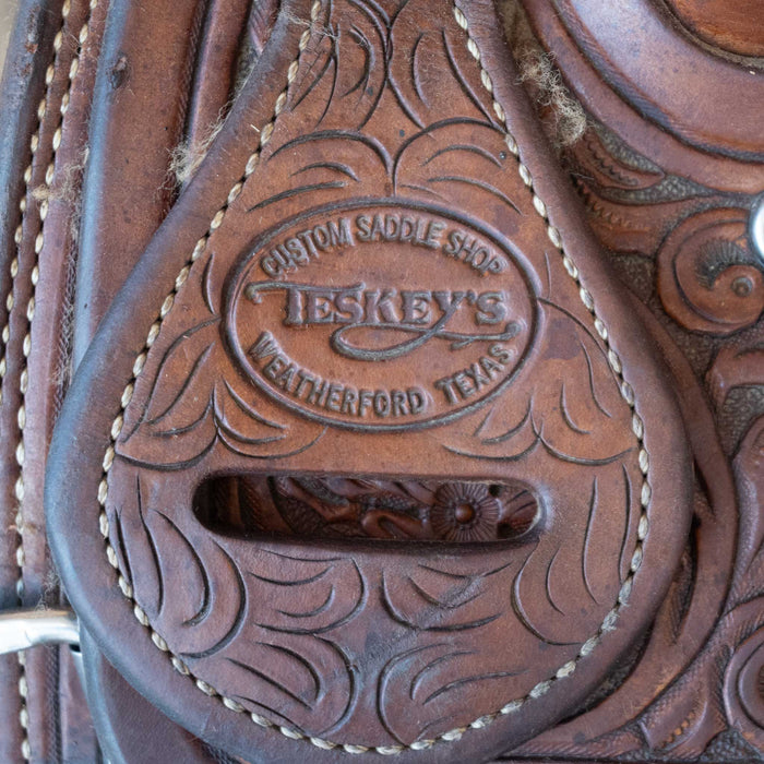 15.5" USED TESKEY'S TEAM ROPING SADDLE