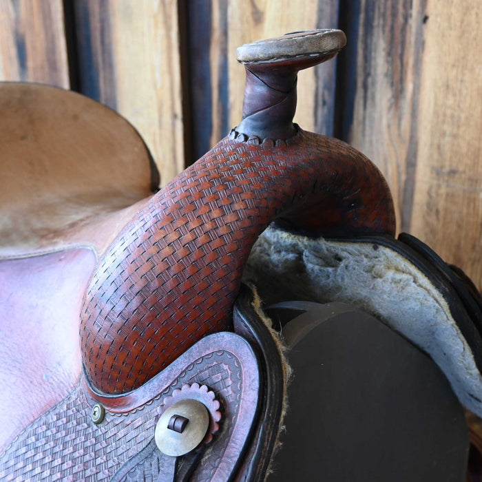 15.5" USED HEREFORD BRAND TEAM ROPING SADDLE