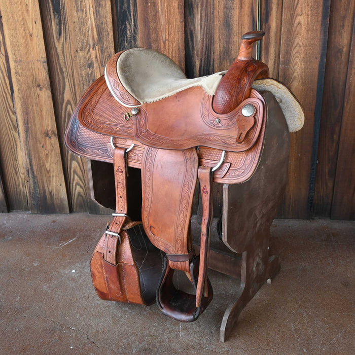 15.5" USED ALAMO TEAM ROPING SADDLE