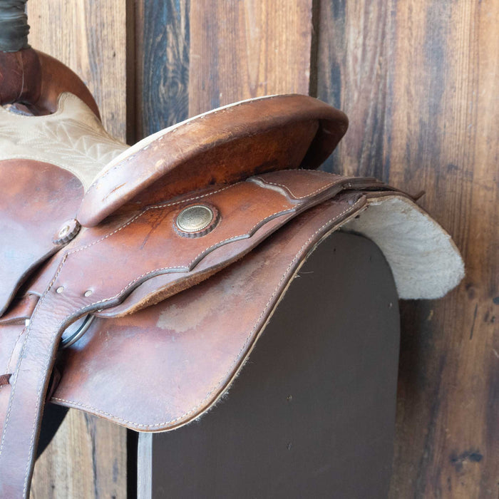 15" USED TEAM ROPING SADDLE