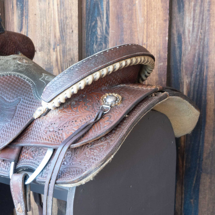 15.5" USED DOUBLE J TEAM ROPING SADDLE