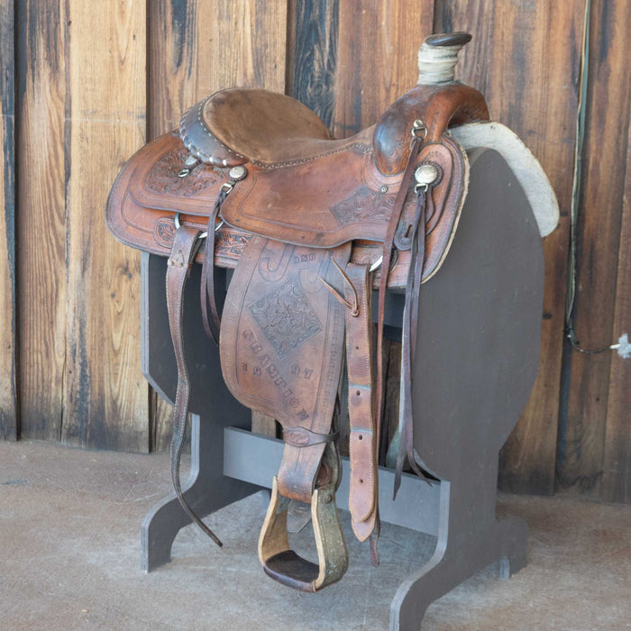 15" USED DALE FREDRICKS TEAM ROPING SADDLE