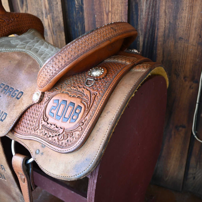 13.5" USED TOD SLONE TEAM ROPING SADDLE