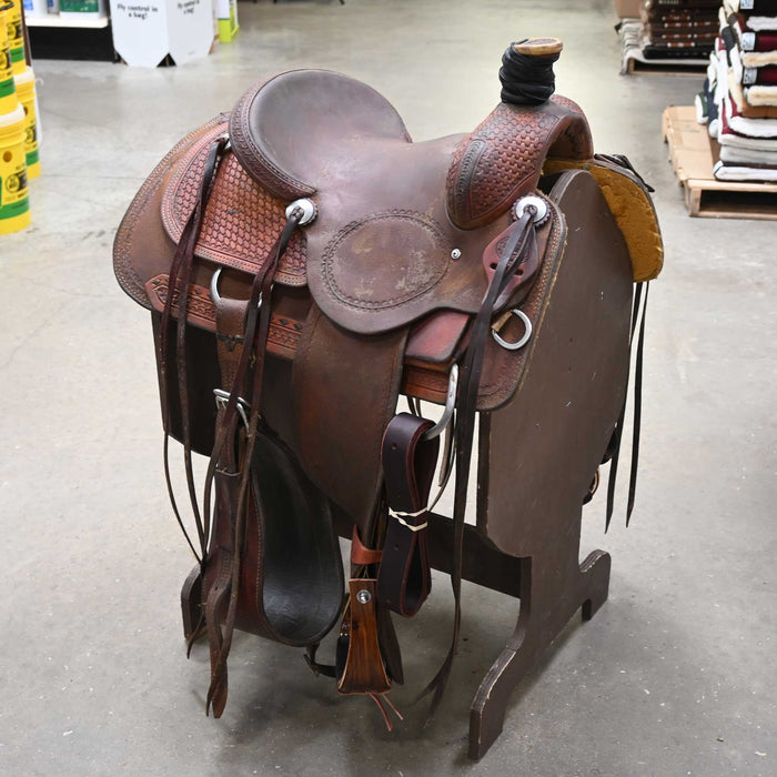 13.5" USED TESKEY'S TEAM ROPING SADDLE