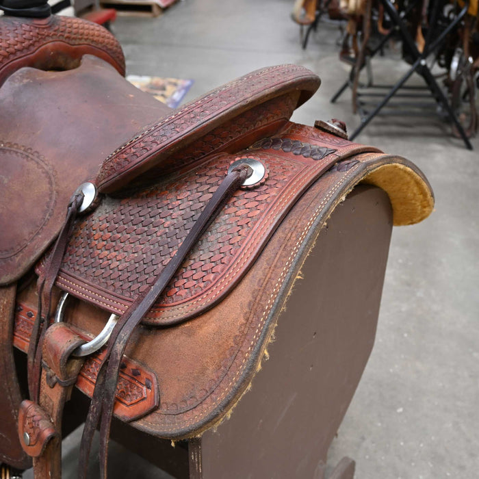 13.5" USED TESKEY'S TEAM ROPING SADDLE