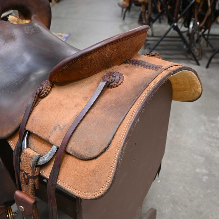 15.5" USED JEFF SMITH CUTTING SADDLE