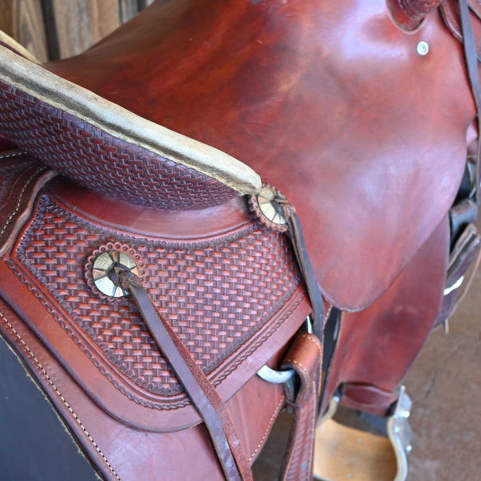 15.5" USED FOUR T RANCH SADDLE