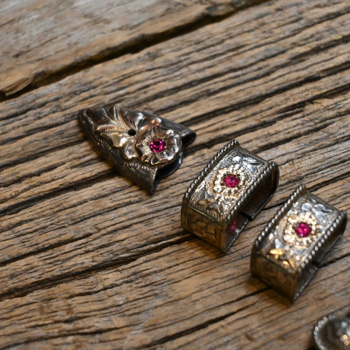 4pc. Belt Buckle w/Red Stones