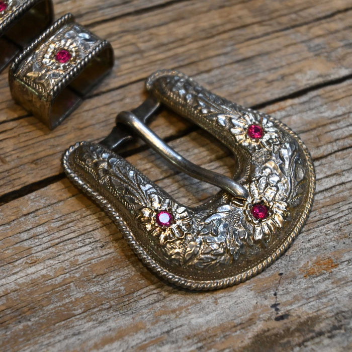 4pc. Belt Buckle w/Red Stones