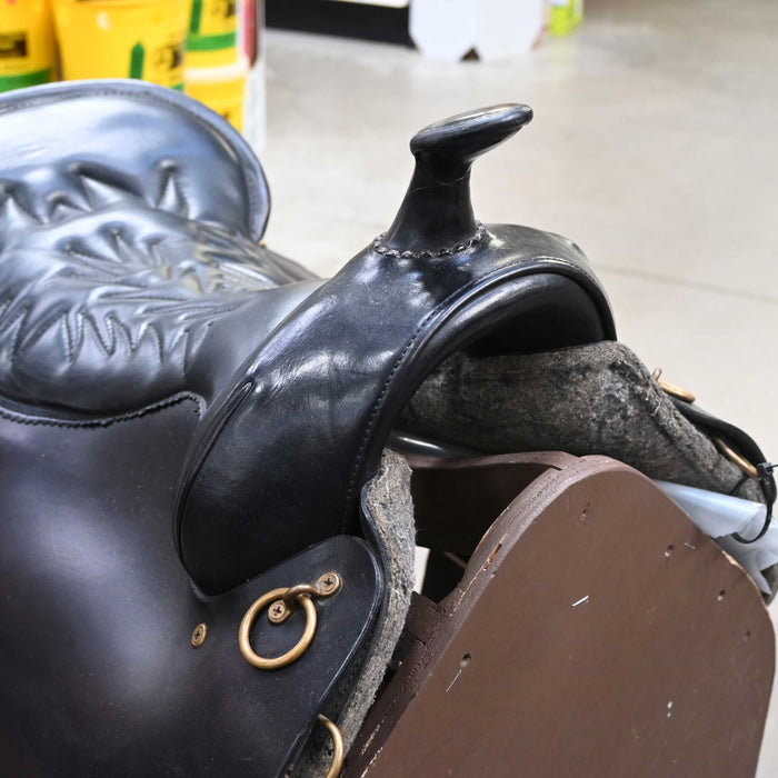 17.5" USED TUCKER TRAIL SADDLE