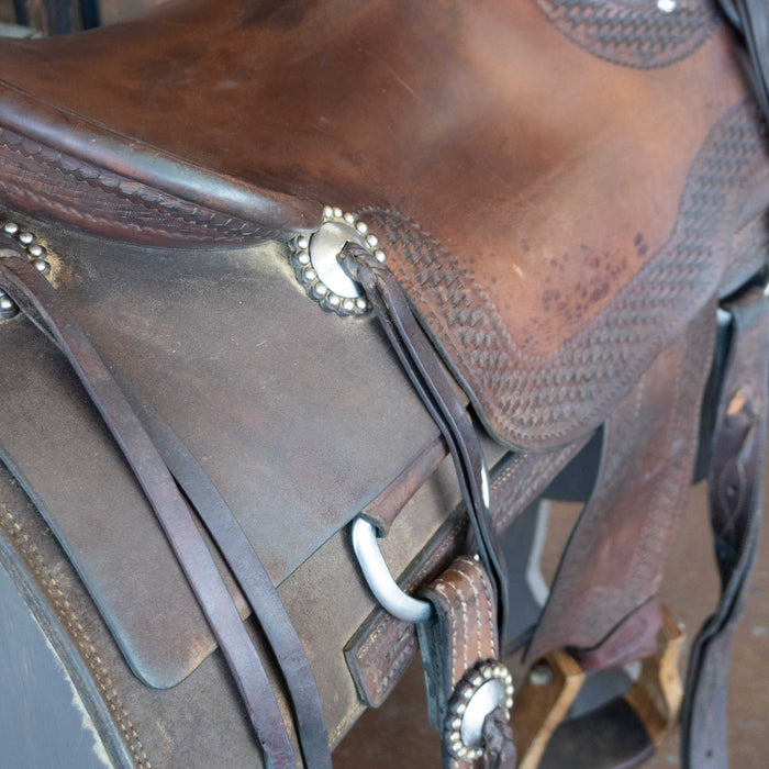 16.5" USED RICKY GREEN CUTTING SADDLE