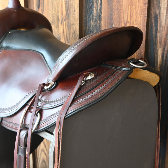 16" USED CIRCLE Y TRAIL SADDLE Saddles - Used Circle Y Saddlery