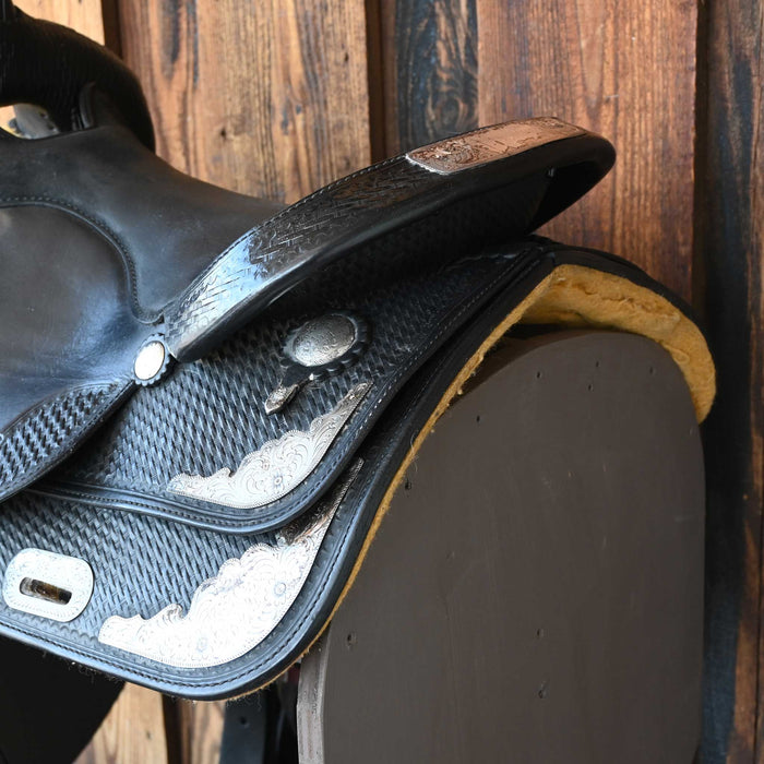 16" USED NATIONAL BRIDLE TRAIL SADDLE