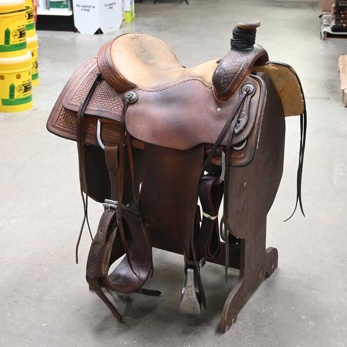 15.5" USED NRS TEAM ROPING SADDLE
