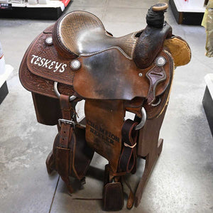 15" USED CLAY LOGAN TEAM ROPING SADDLE