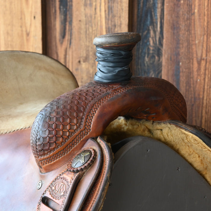 15" USED NRS TEAM ROPING SADDLE