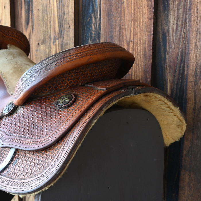 15" USED NRS TEAM ROPING SADDLE