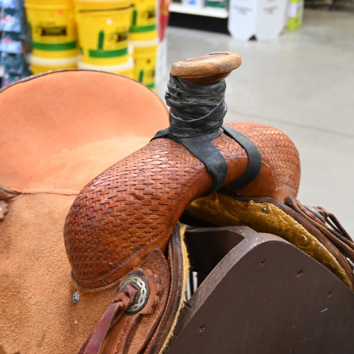 13" USED CORRIENTE TEAM ROPING SADDLE