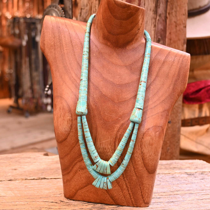 1980's Beautiful Turquoise Necklace