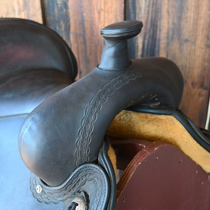 16" USED CIRCLE Y FLEX2 TRAIL SADDLE