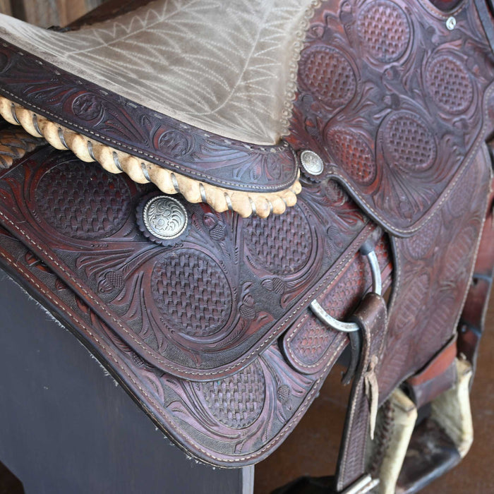 15.5" USED AMMERMAN TEAM ROPING SADDLE
