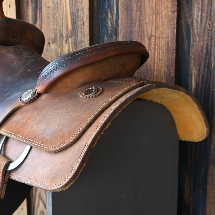 15.5" USED JEFF SMITH TEAM ROPING SADDLE