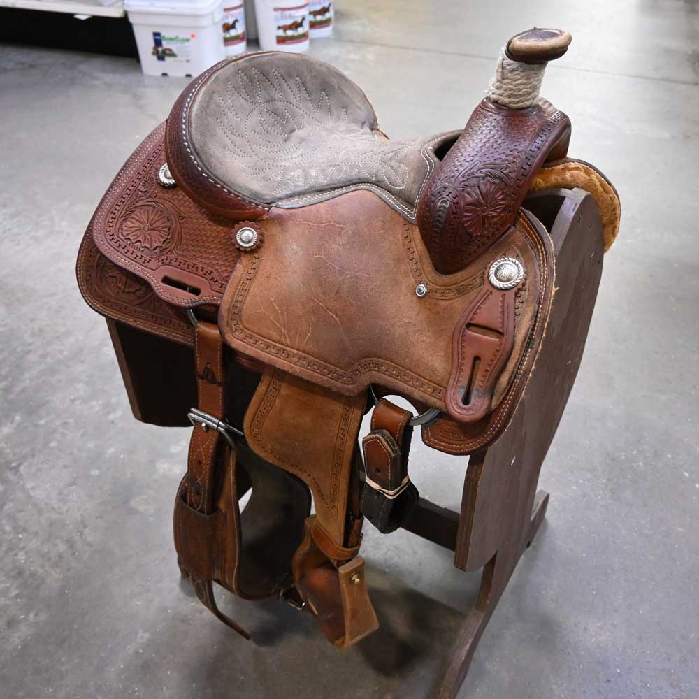 13" USED CORRIENTE ROPING SADDLE