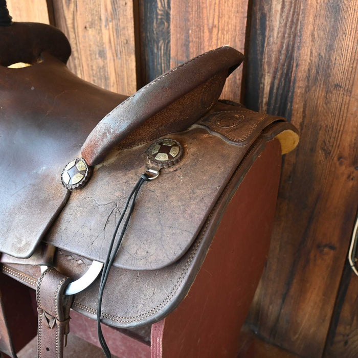 15.5" USED NRS TEAM ROPING SADDLE