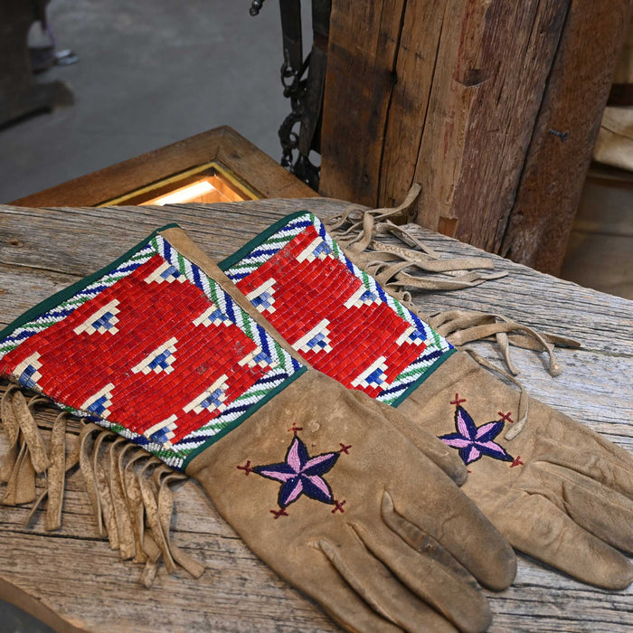 Vintage 1880's Sioux Indian guilled bead gauntlets Collectibles MISC