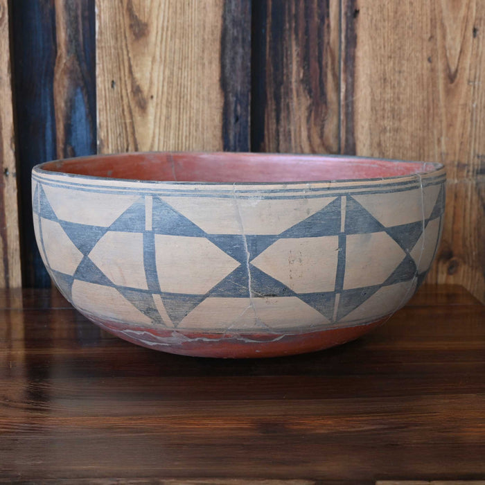 Early 20th Century Santo Domingo Dough Bowl w/Repairs Collectibles misc