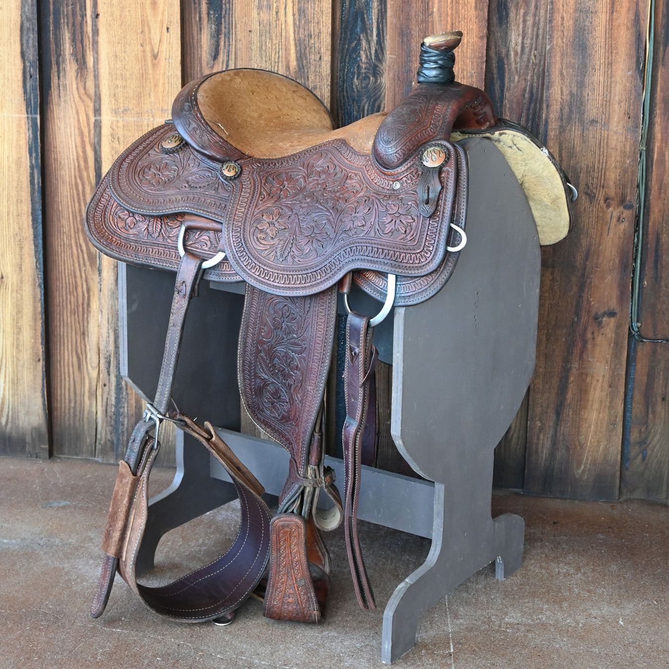 15.5" USED CACTUS TEAM ROPING SADDLE Saddles - Used CACTUS SADDLERY