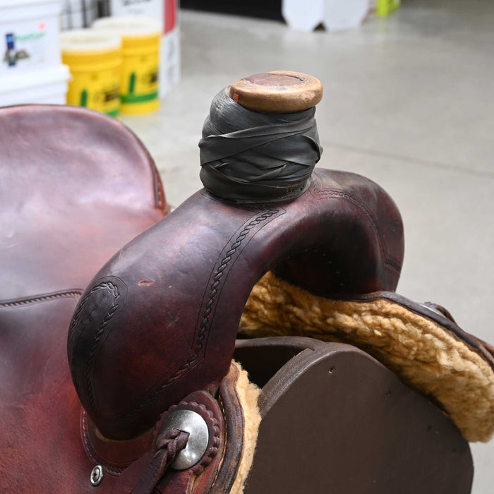 15.5" USED FORT WORTH TEAM ROPING SADDLE