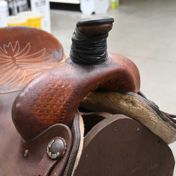 16" USED COURTS TEAM ROPING SADDLE