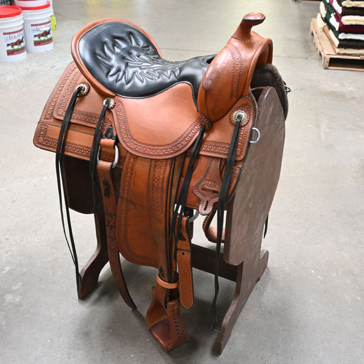 17.5" USED TUCKER TRAIL SADDLE Saddles - Used Tucker