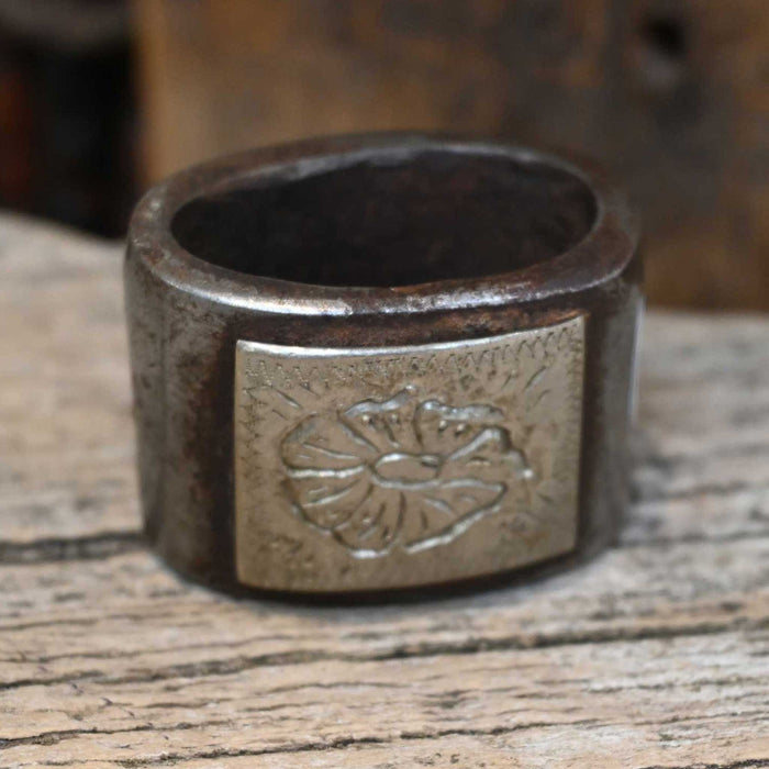 Handmade RD Horn Knot