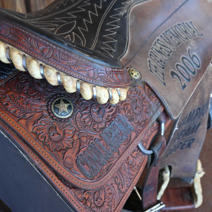 16" USED MASTER TEAM ROPING TROPHY SADDLE