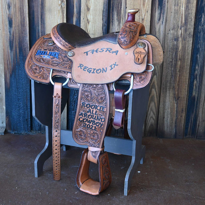 14" USED SCOTT THOMAS TEAM ROPING TROPHY SADDLE