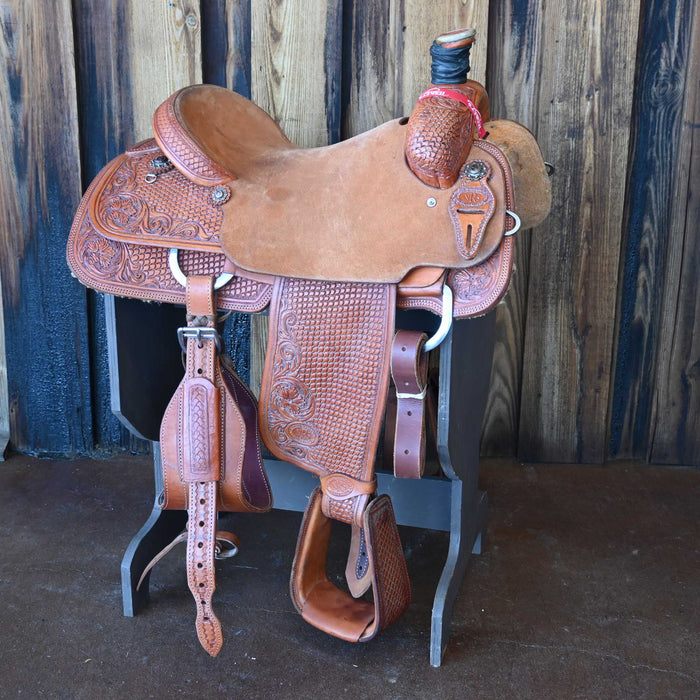 16" USED NRS TEAM ROPING SADDLE