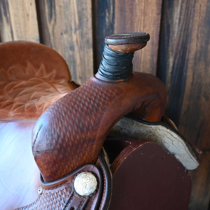 15.5" USED COURTS TEAM ROPING SADDLE