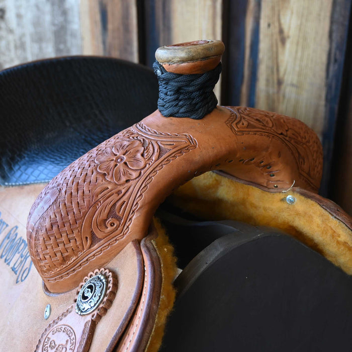 14.5" USED SRS CALF ROPING TROPHY SADDLE