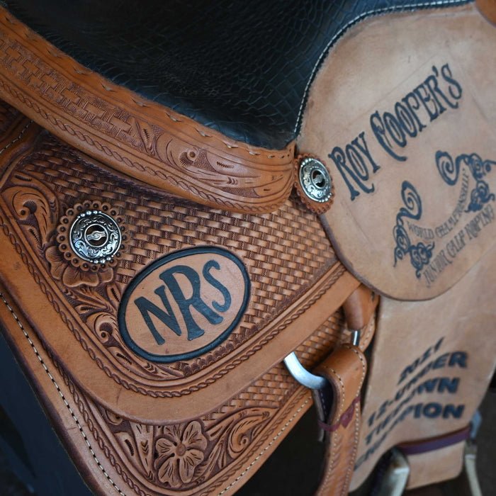 14.5" USED SRS CALF ROPING TROPHY SADDLE